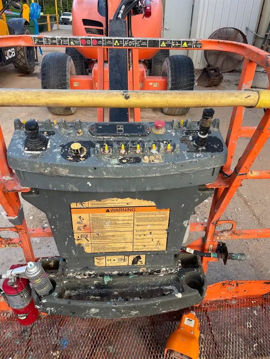 2017 JLG 600AJ Articulating Boom Lift