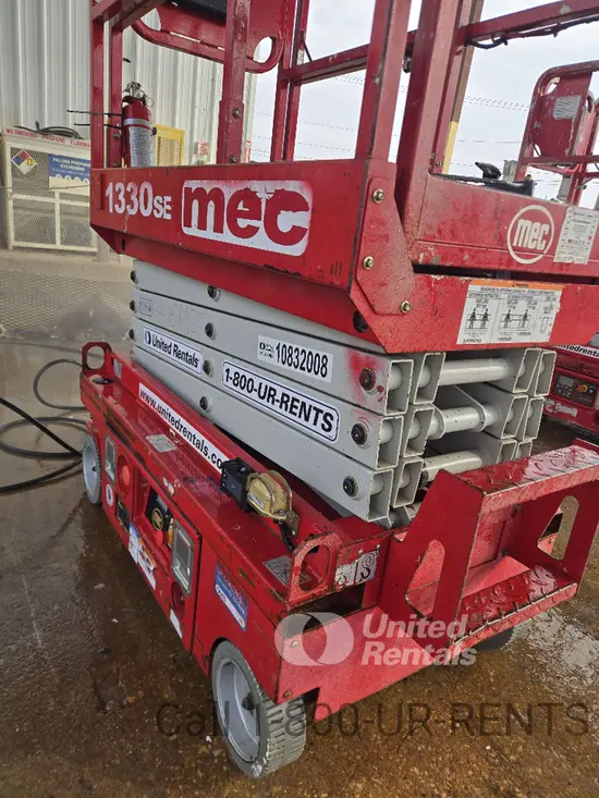 2018 MEC 1330SE Scissor Lift