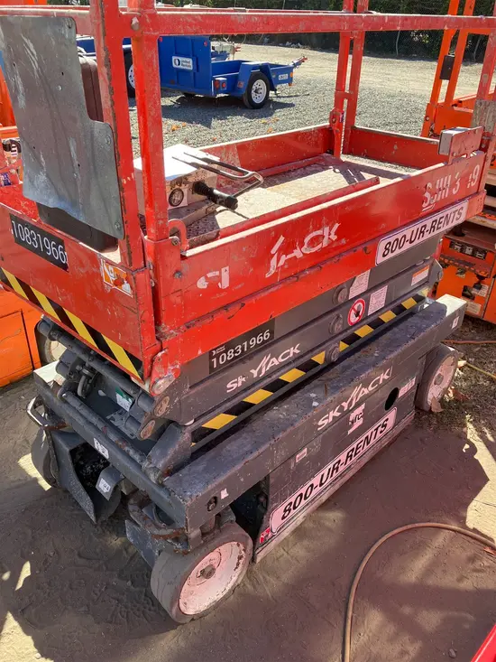 2018 Skyjack SJIII3219 Scissor Lift