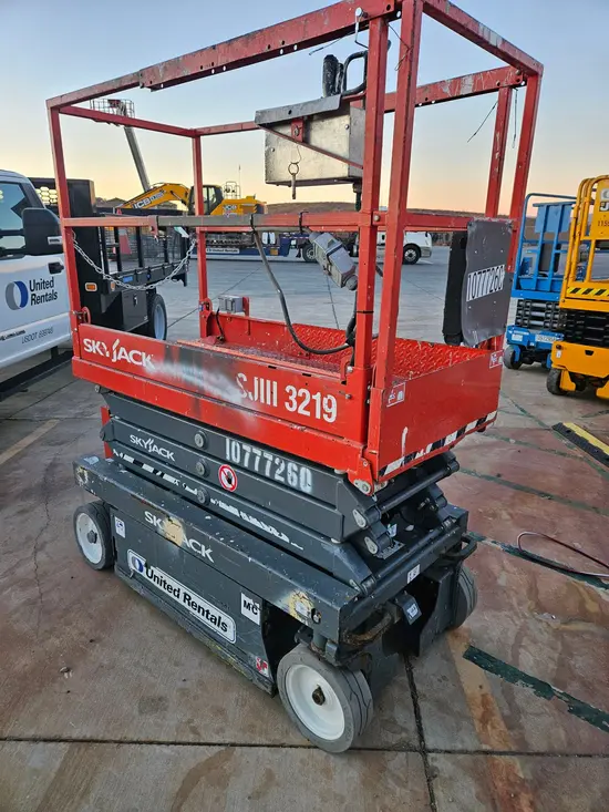 2018 Skyjack SJIII3219 Scissor Lift