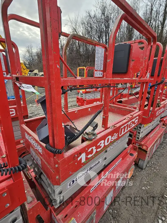 2019 MEC 1330SE Scissor Lift