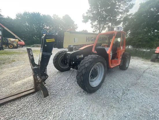 2017 JLG 642 Forklift