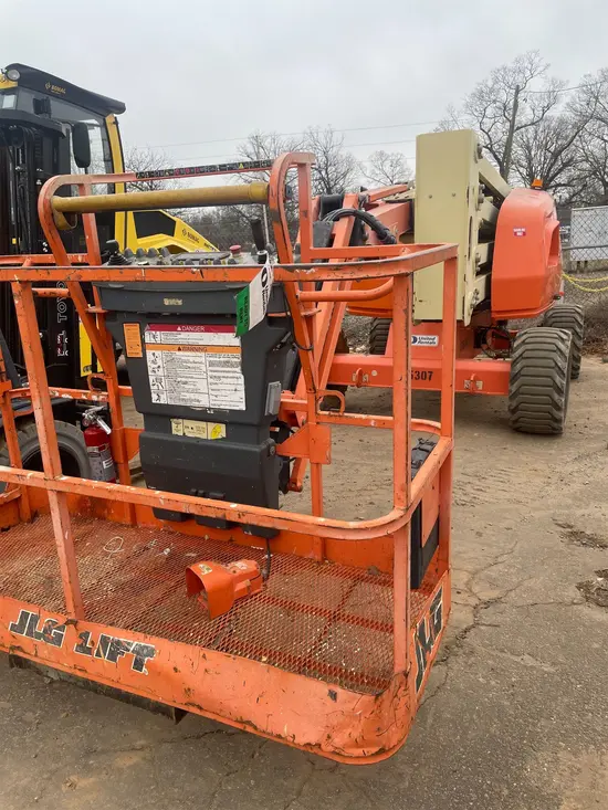 2017 JLG 450AJ Articulating Boom Lift