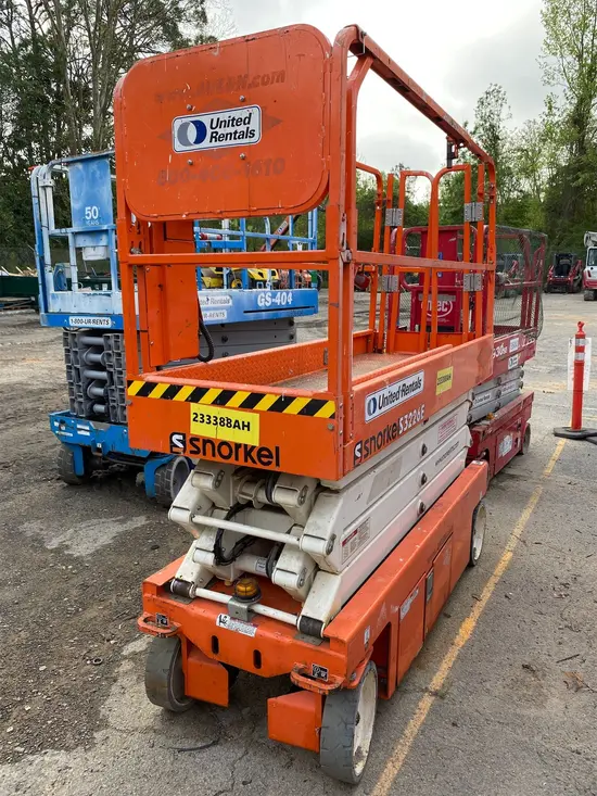 2019 Snorkel S3226E Scissor Lift