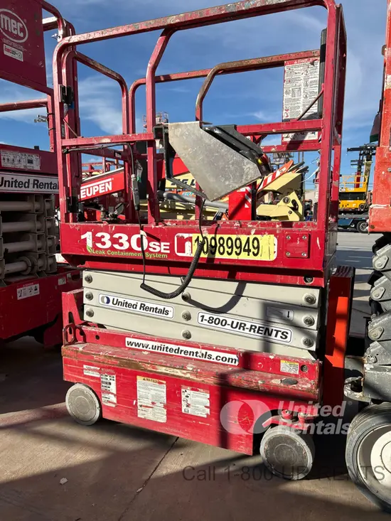 2019 MEC 1330SE Scissor Lift
