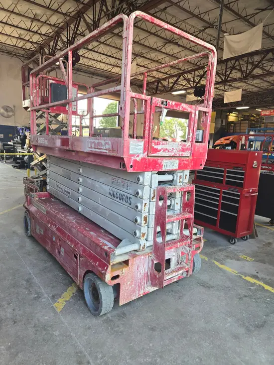 2017 MEC 4555SE Scissor Lift