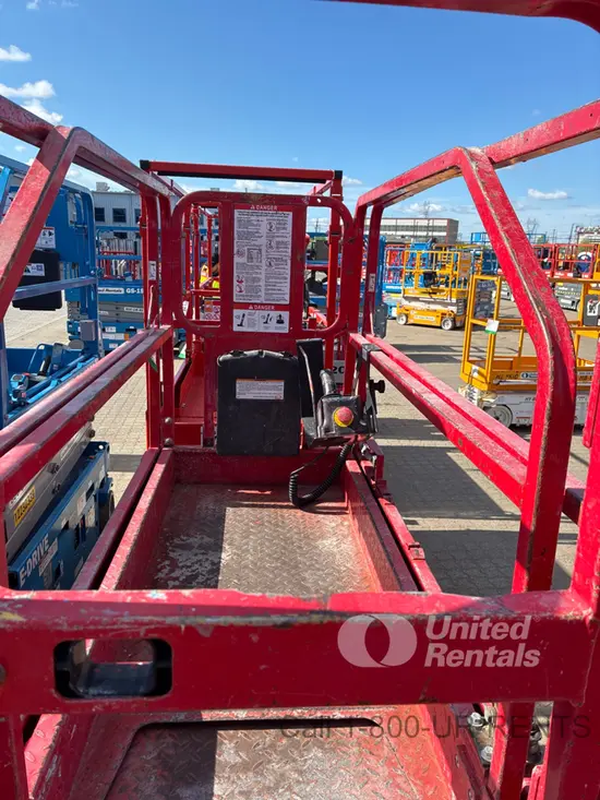 2017 MEC 1930SE Scissor Lift