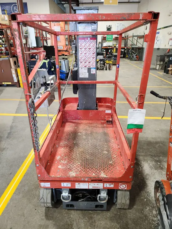 2018 Skyjack SJ12 Self-Propelled One-Person Lift