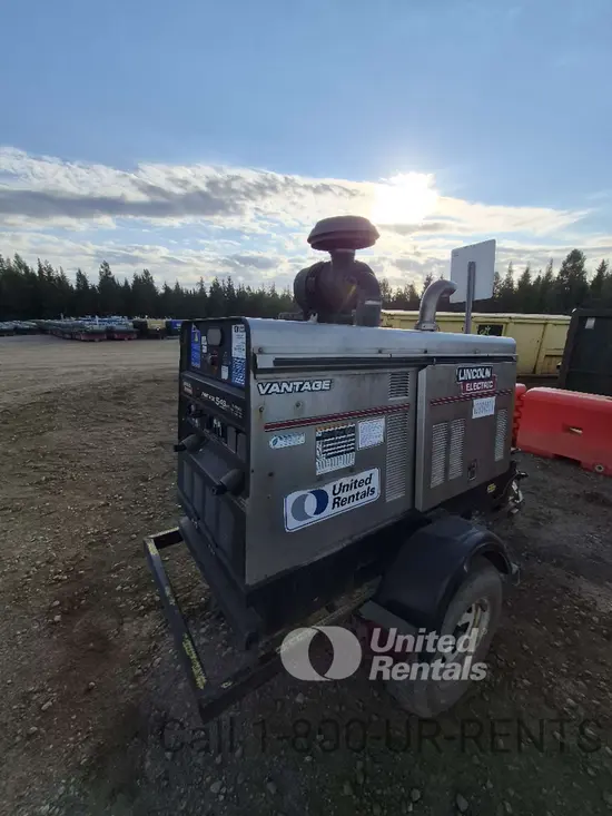 2019 Lincoln Electric VANTAGE 549 Welder