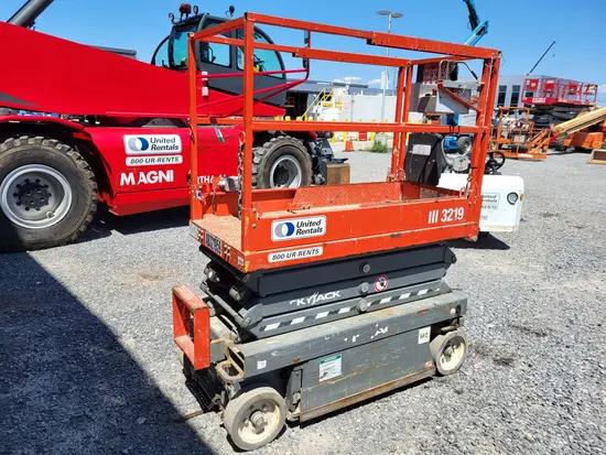 2017 Skyjack SJIII3219 Scissor Lift