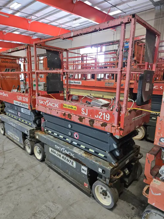 2016 Skyjack SJIII3219 Scissor Lift