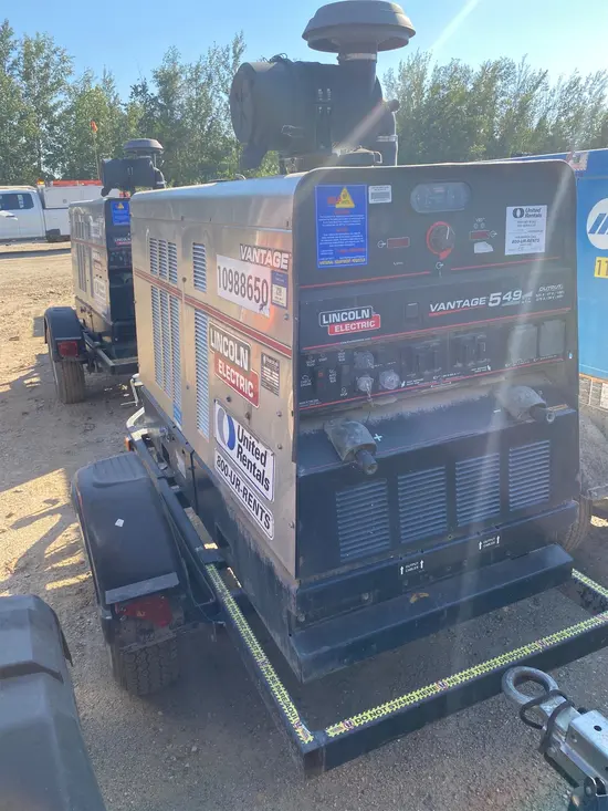 2019 Lincoln Electric VANTAGE 549 Welder