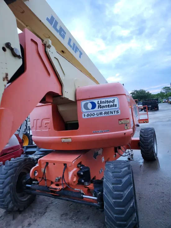 2016 JLG 800AJ Articulating Boom Lift