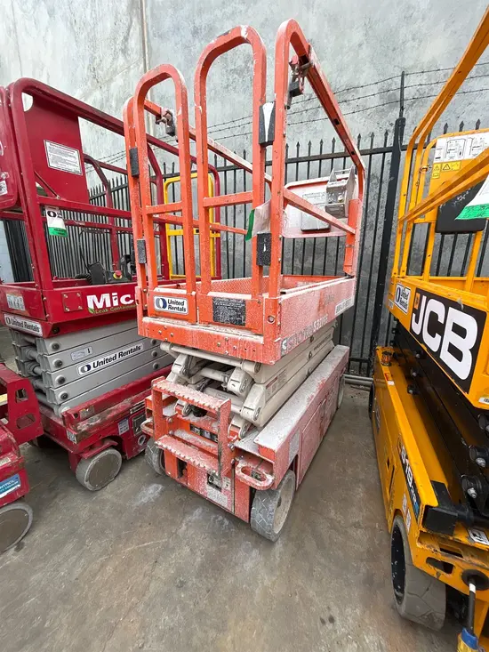 2018 Snorkel S3219E Scissor Lift