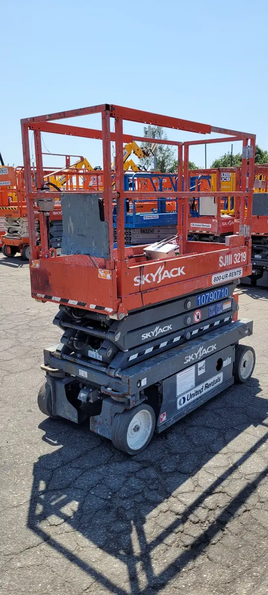 2018 Skyjack SJIII3219 Scissor Lift