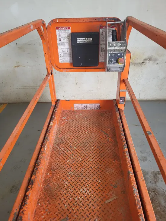 2018 Snorkel S3219E Scissor Lift