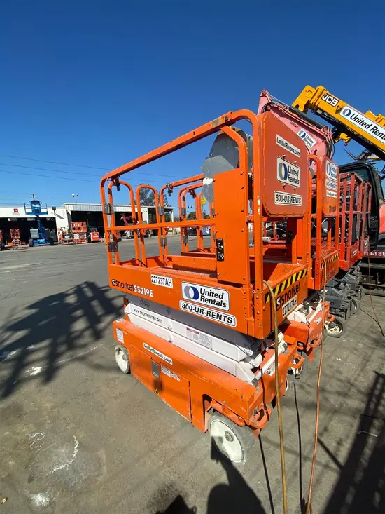 2019 Snorkel S3219E Scissor Lift