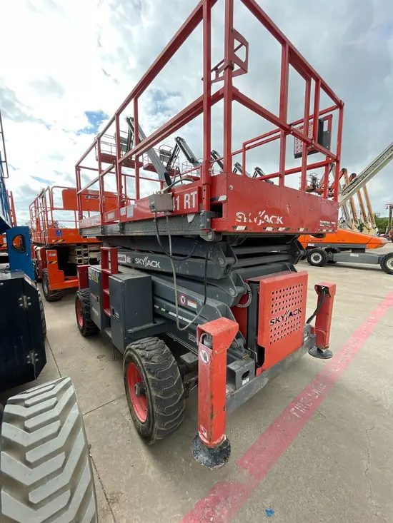 2018 Skyjack SJ8841RT Rough Terrain Scissor Lift