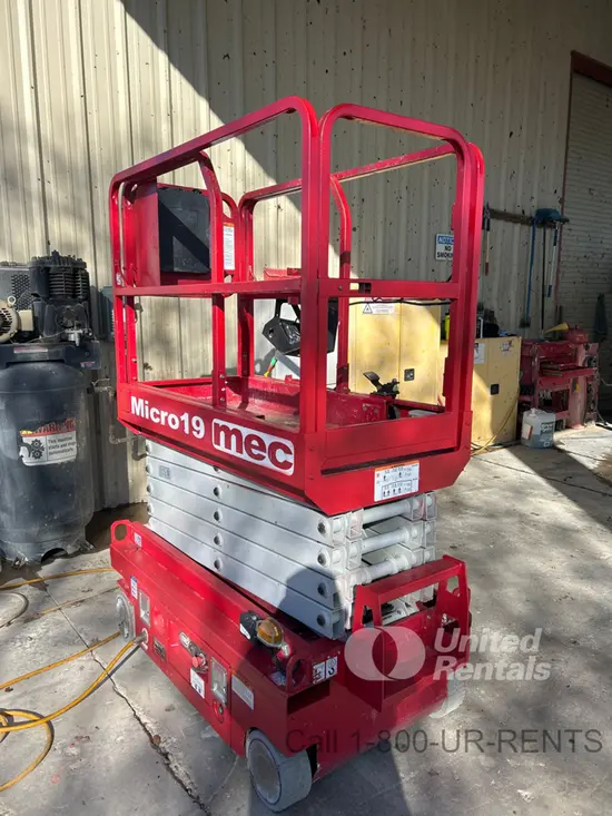 2018 MEC MICRO 19 Scissor Lift