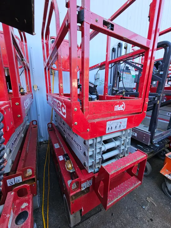 2018 MEC 1330SE Scissor Lift