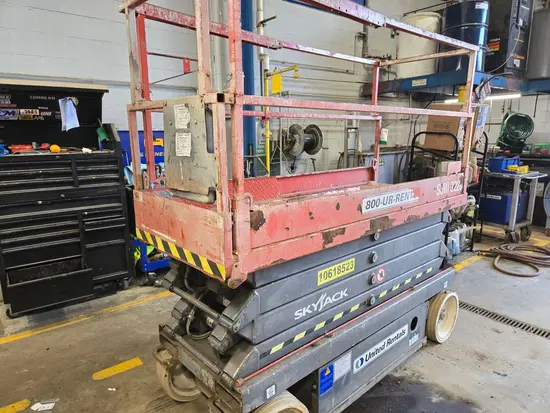 2017 Skyjack SJIII3226 Scissor Lift