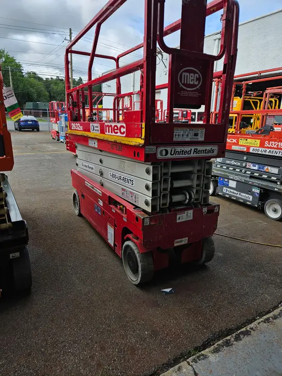 2018 MEC 2632SE Scissor Lift