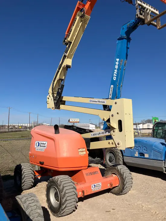 2015 JLG 450AJ Articulating Boom Lift