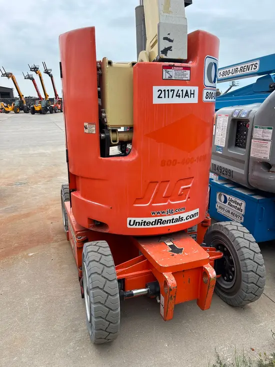 2018 JLG E300AJP Articulating Boom Lift