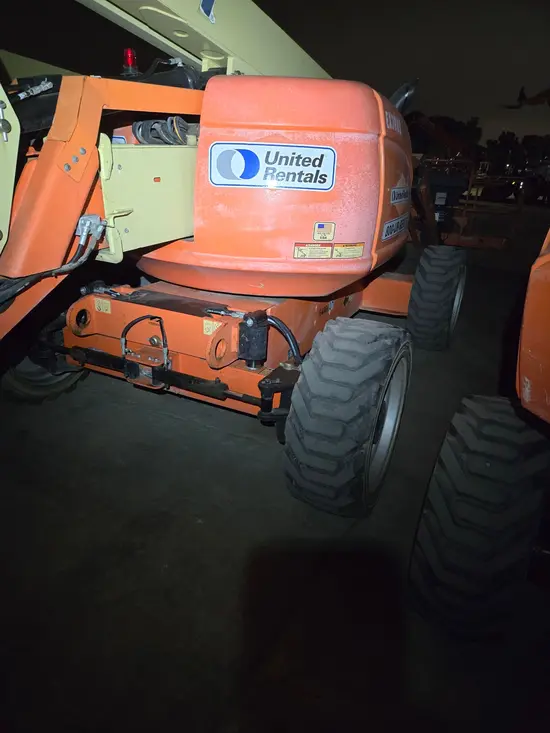 2015 JLG 600AJ Articulating Boom Lift