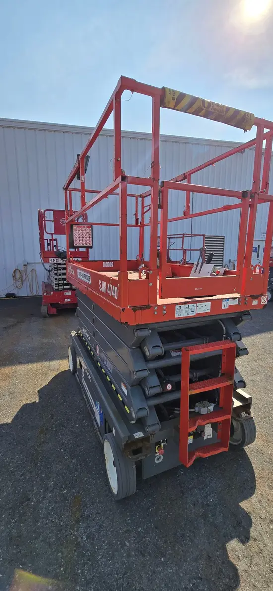 2017 Skyjack SJIII4740 Scissor Lift