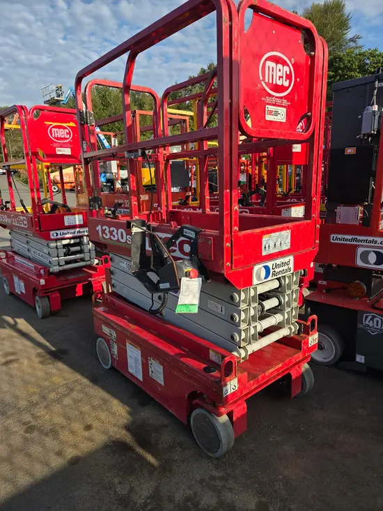 2019 MEC 1330SE Scissor Lift