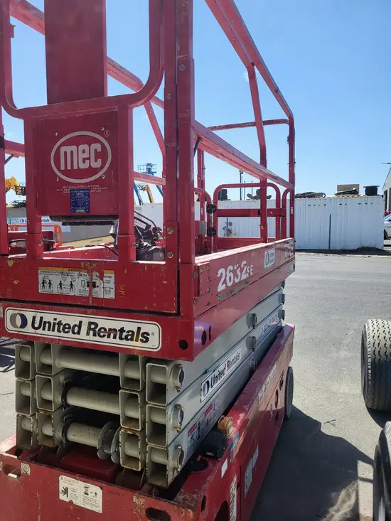 2019 MEC 2632SE Scissor Lift