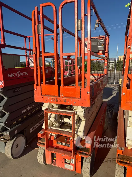 2019 Snorkel S3226E Scissor Lift