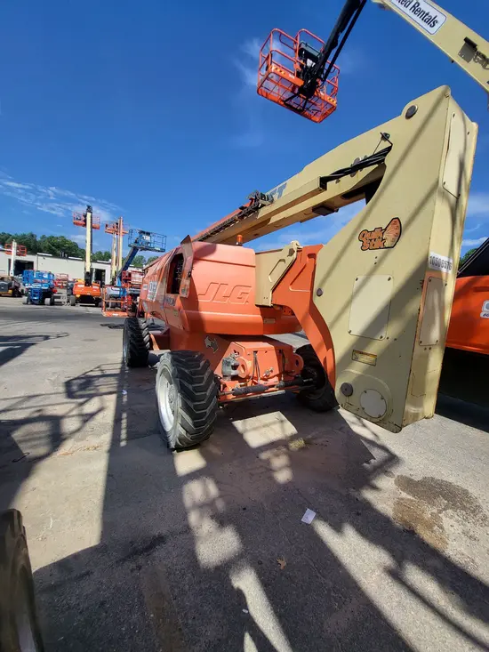 2016 JLG 800AJ Articulating Boom Lift