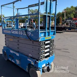2018 Genie GS-3232 Scissor Lift