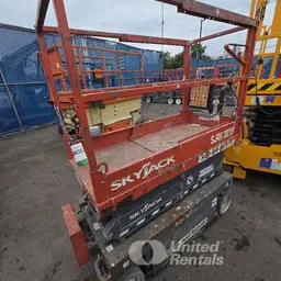 2018 Skyjack SJIII3219 Scissor Lift