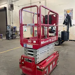 2018 MEC MICRO 19 Scissor Lift