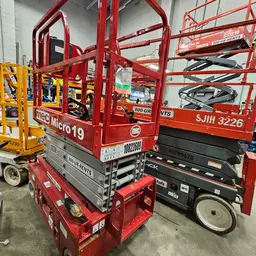 2018 MEC MICRO 19 Scissor Lift