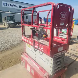 2018 MEC MICRO 19 Scissor Lift
