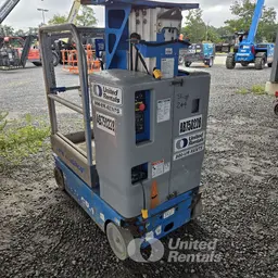 2017 Genie GR-12 Self-Propelled One-Person Lift