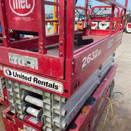 2019 MEC 2632SE Scissor Lift