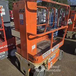 2019 JLG 1230ES Self-Propelled One-Person Lift