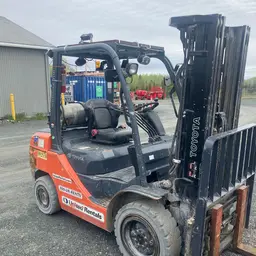 2019 Toyota 8FGU30 Warehouse Forklift
