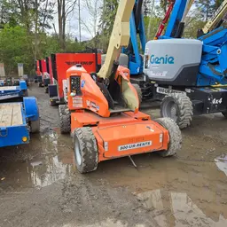 2017 JLG E450AJ Articulating Boom Lift