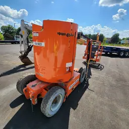2017 JLG E300AJP Articulating Boom Lift