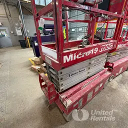 2018 MEC MICRO 19 Scissor Lift