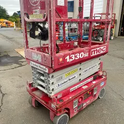 2018 MEC 1330SE Scissor Lift