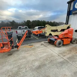 2016 JLG E400AJPN Articulating Boom Lift