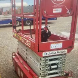 2018 MEC MICRO 19 Scissor Lift
