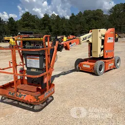 2017 JLG E300AJP EE Articulating Boom Lift